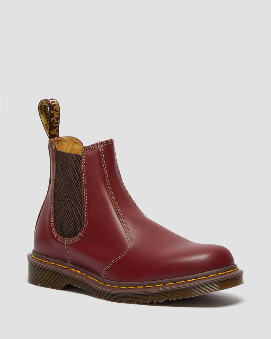 rote dr. martens 2976 vintage chelsea boots für herren hergestellt in england