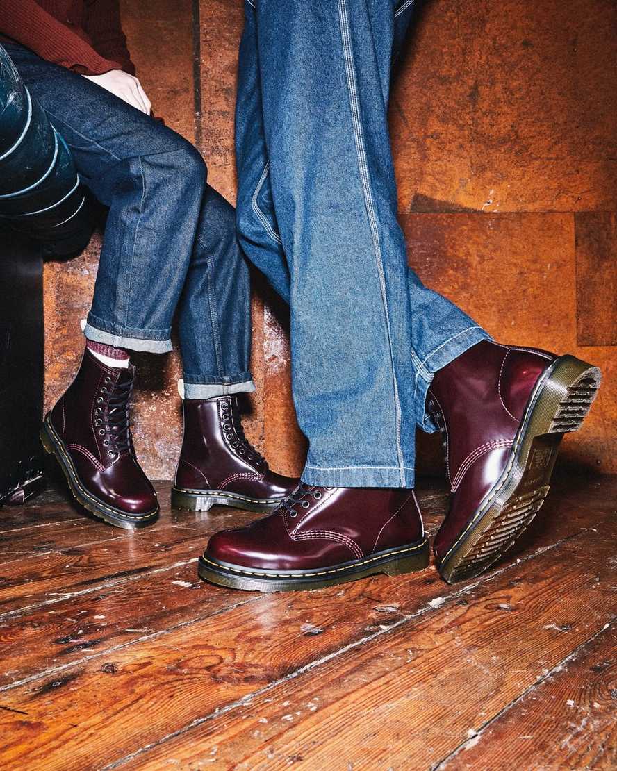 rote dr. martens 1460 herren-schnürstiefel