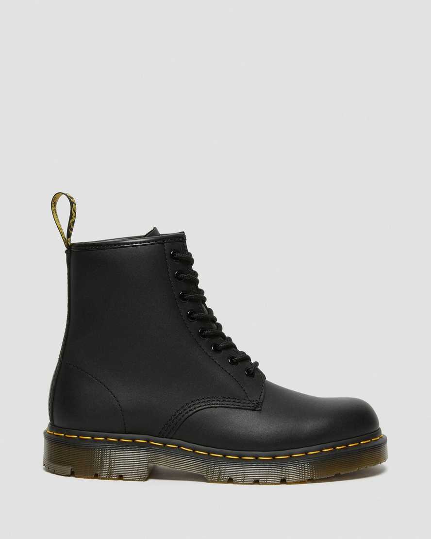 schwarze dr. martens 1460 herren-schnürstiefel mit rutschfester oberfläche