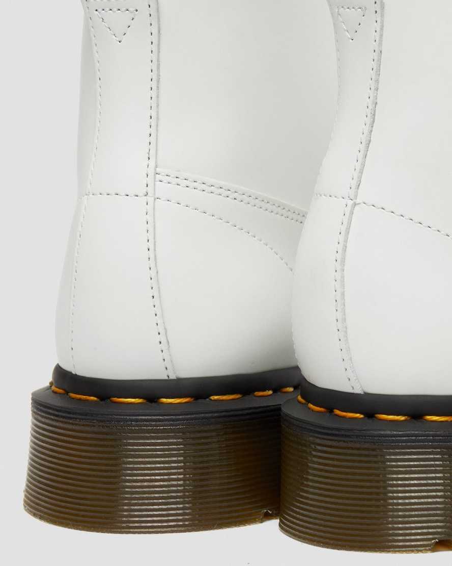 weiße dr. martens church smooth herren-monkey-boots