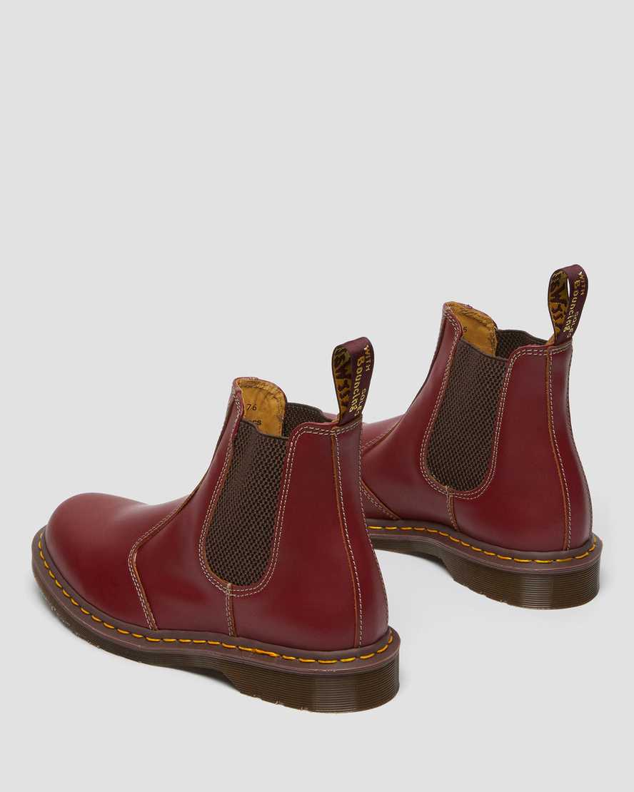 rote dr. martens 2976 vintage chelsea boots für damen hergestellt in england