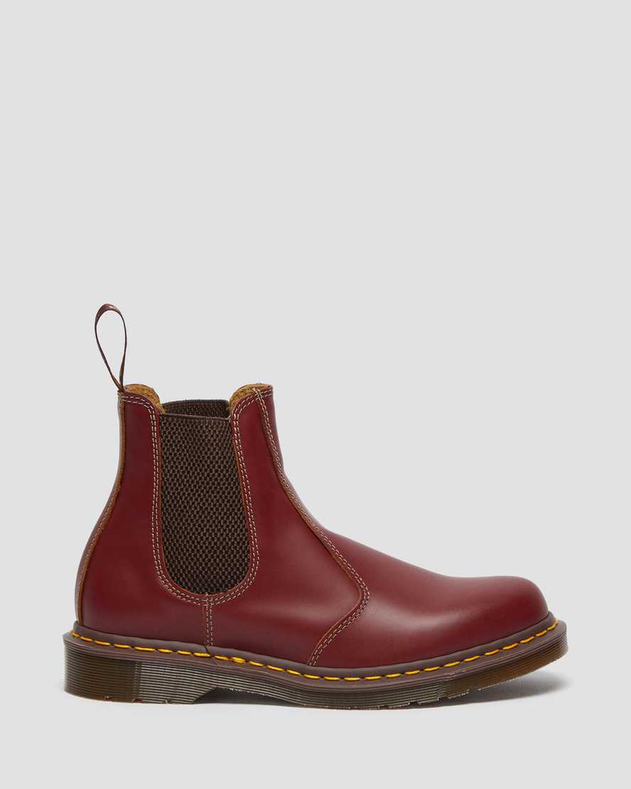 rote dr. martens 2976 vintage chelsea boots für damen hergestellt in england