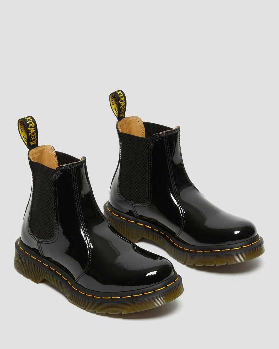 schwarze dr. martens 2976 lack-chelsea-boots für damen.