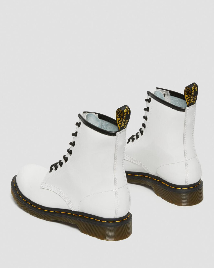 weiße dr. martens 1460 lackleder-schnürstiefel für damen