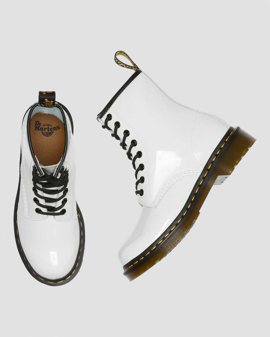 weiße dr. martens 1460 lackleder-schnürstiefel für damen