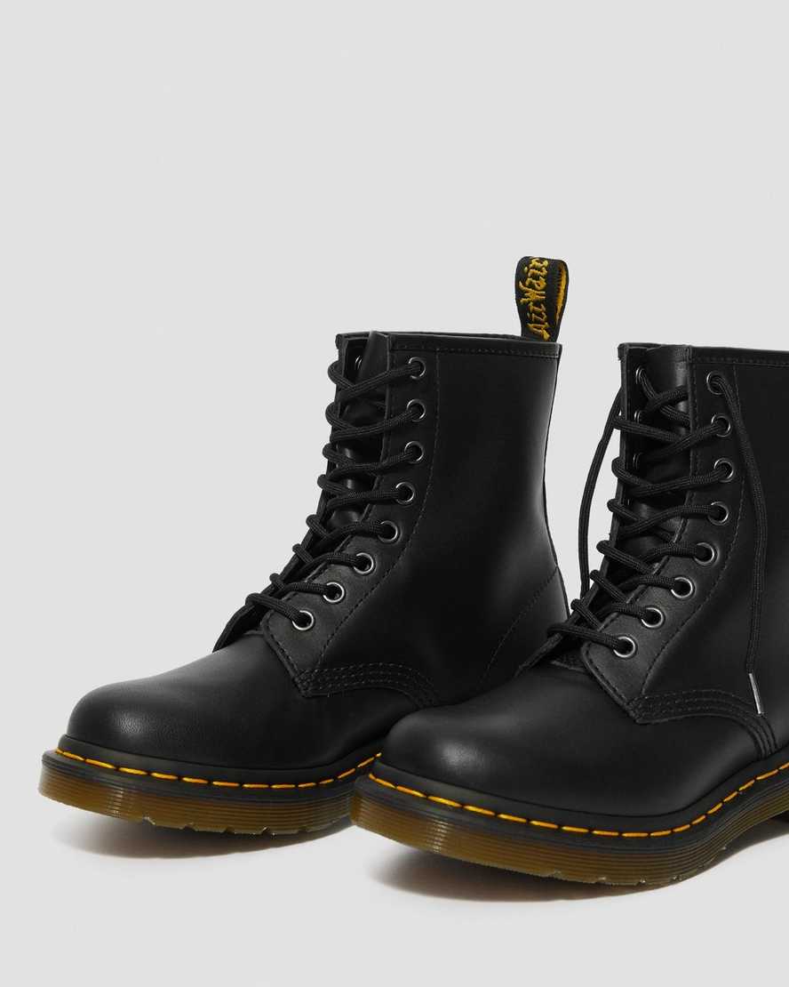 schwarze dr. martens 1460 nappa damen-schnürstiefel