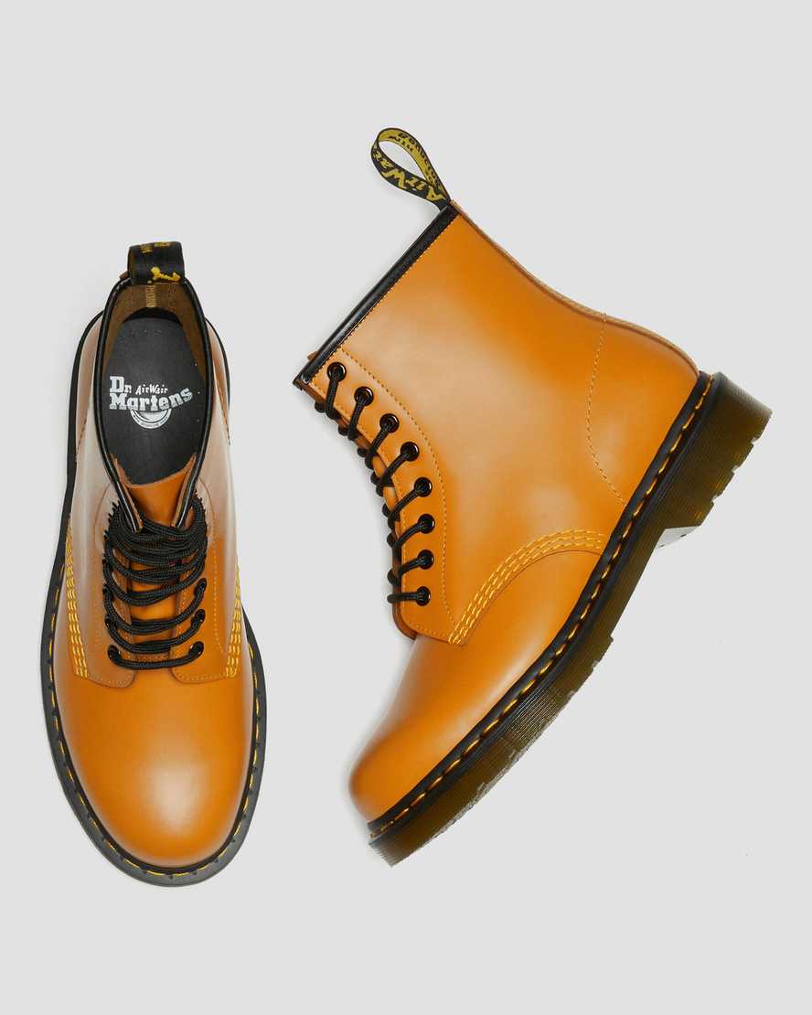 orangefarbene dr. martens 1460 smooth damen-schnürstiefel