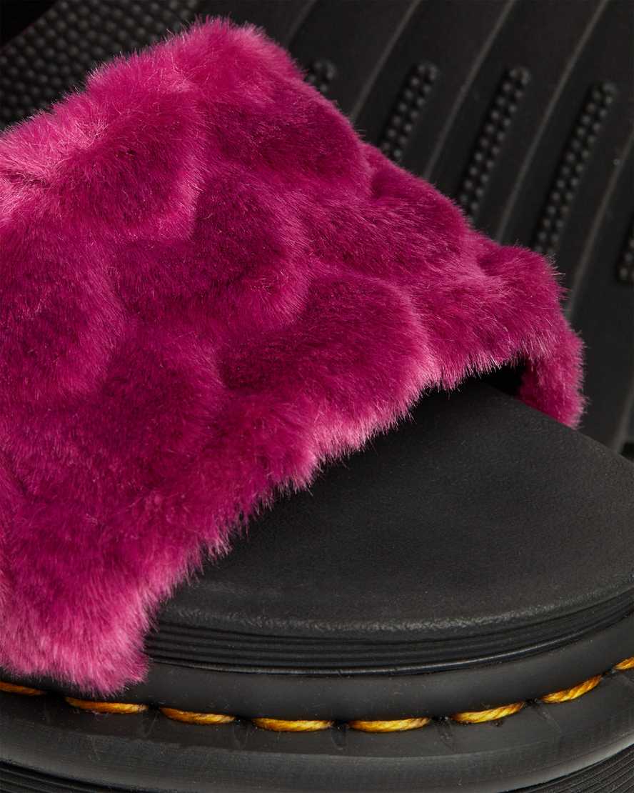 pinkfarbene dr. martens voss plateau-sandalen aus flauschigem kunstfell für damen