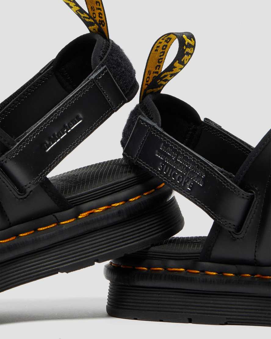 schwarze dr. martens mura suicoke damensandalen
